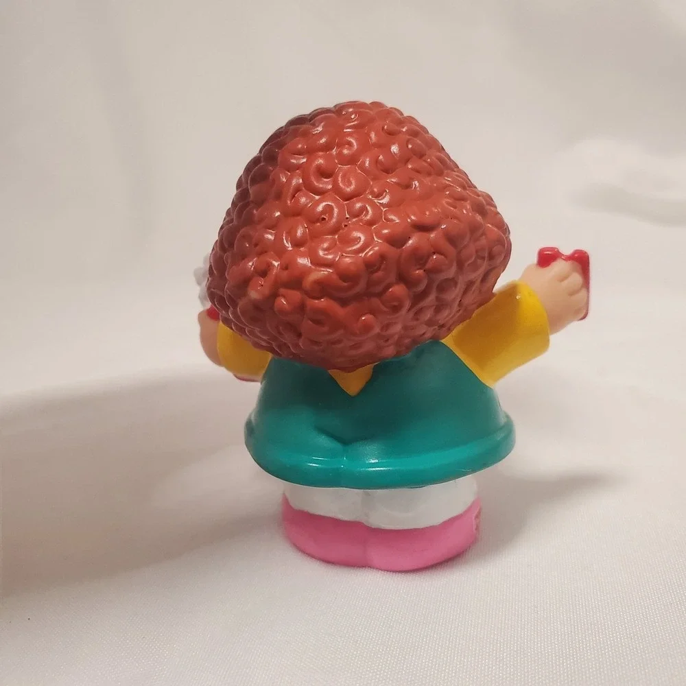 Fisher Price Little People Circus figure Maggie glasses popcorn free ship 2003